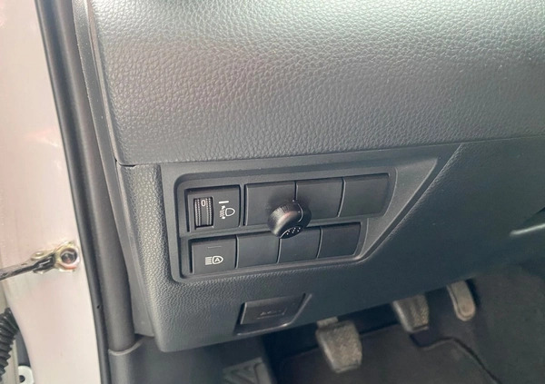 Toyota Yaris cena 63900 przebieg: 121529, rok produkcji 2022 z Brwinów małe 254